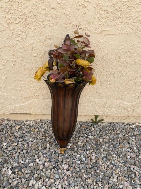 Kirklands Flower Vase Wall Decor