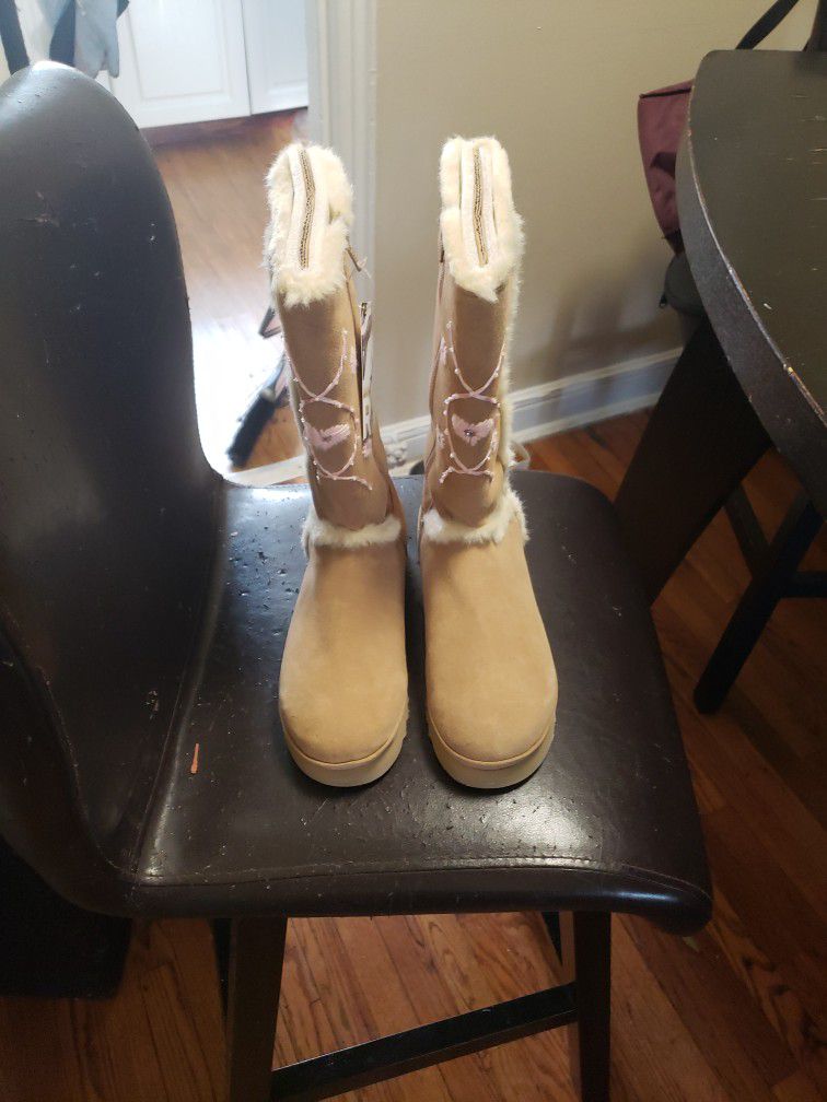Beige Snow Boots