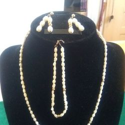 14k Gold Freshwater Pearl Necklace, Earrings, Bracelet 