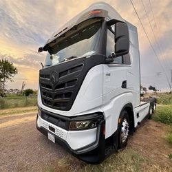 2022 Nikola Tre Truck