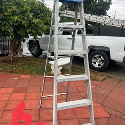 Escalera de 6 pies perfectas, condiciones de aluminio