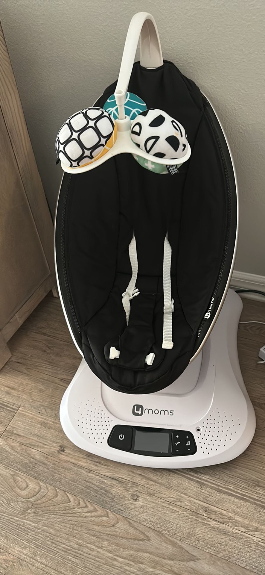 4moms MamaRoo Multi-Motion Baby Swing