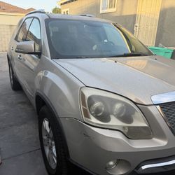 Price Drop On A Great SUV  2008 GMC SUV 