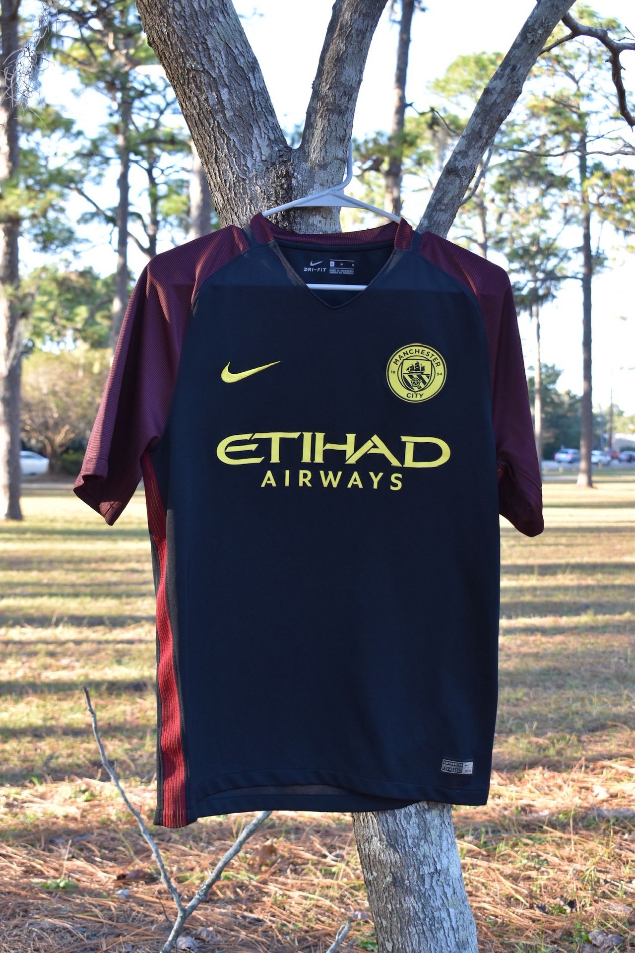 Man City 16/17 Away Jersey (M) – Clean & Great Condition