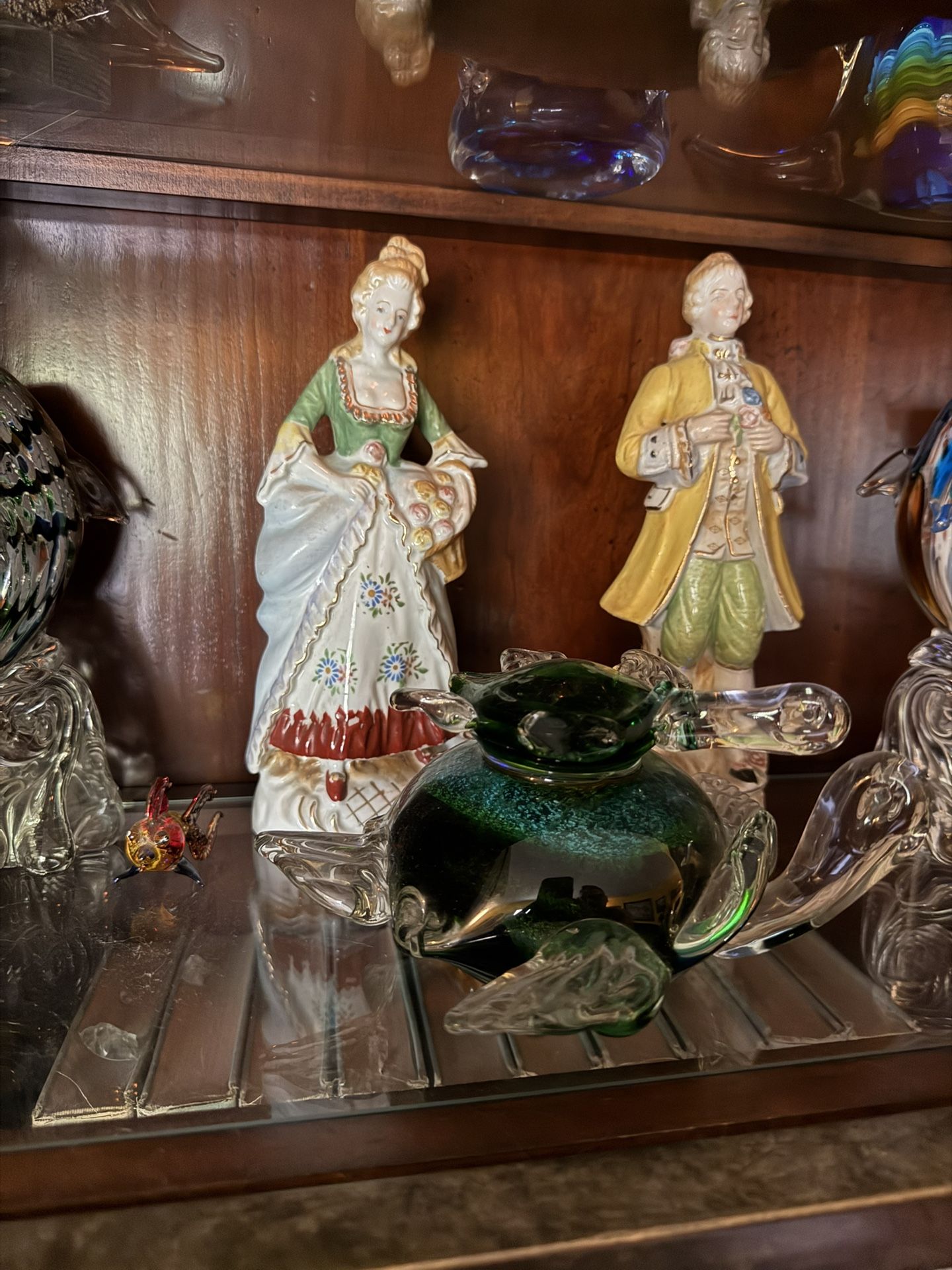 Vintage Colonial Figurines