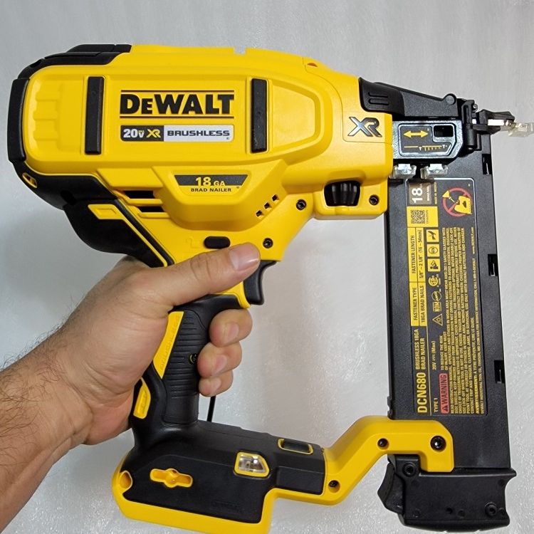 Dewalt best sale dcn680 manual