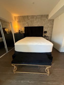 Bed frame & matching bench for sale!