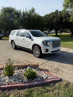 2022 GMC Yukon XL