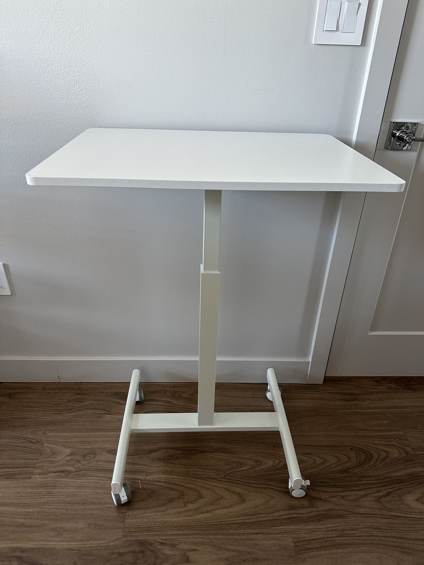 Adjustable Rolling Laptop Desk