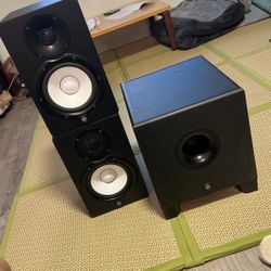 Yamaha HS7 Studio Monitors With HS8S Subwoofer