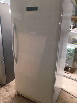 21.5 cf upright deep freezer delivery available