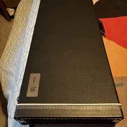 Fender Hard Shell Guitar Case