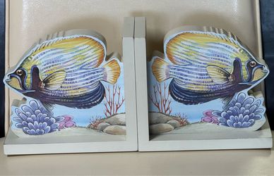 Fish book shelf holders