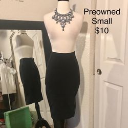 Preowned Small Skirt