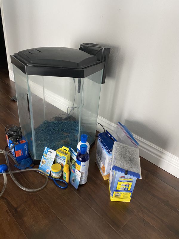 20 Gallon Hexagon tall Fish Tank with tons of extras! for
