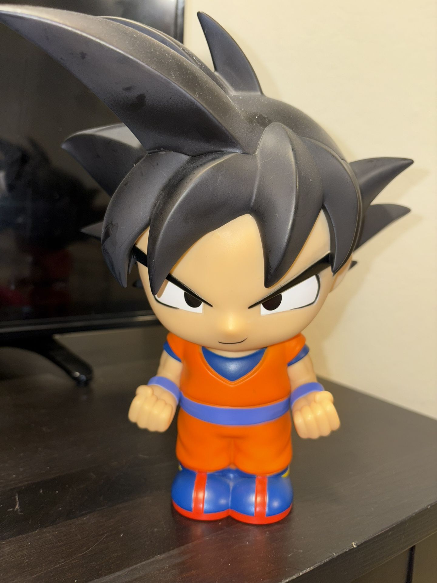 Dragon Ball Z Goku PVC Coin Bank 3D Toy Figure Piggy Bank Coin Collector