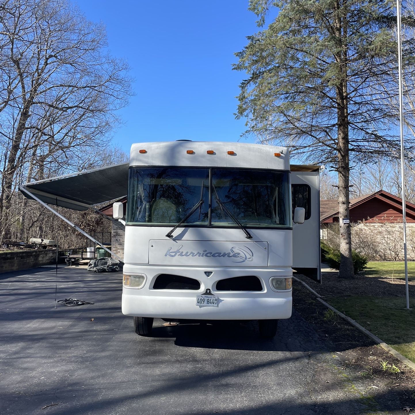 2002 Four Winds Hurricane 34 Foot