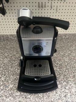 De’Longhi Pump Espresso & Cappuccino Machine with Steam Wand – Black/Silver – Tested Working