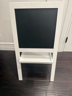 White Art Easel