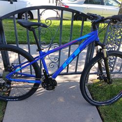 GT Aggressor Pro Blue Mountain Bike


