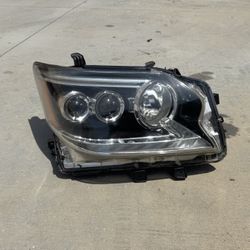 2014 - 2019 LEXUS GX460 RH PASSENGER SIDE HEADLIGHT OEM