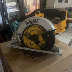 Dewalt Saw