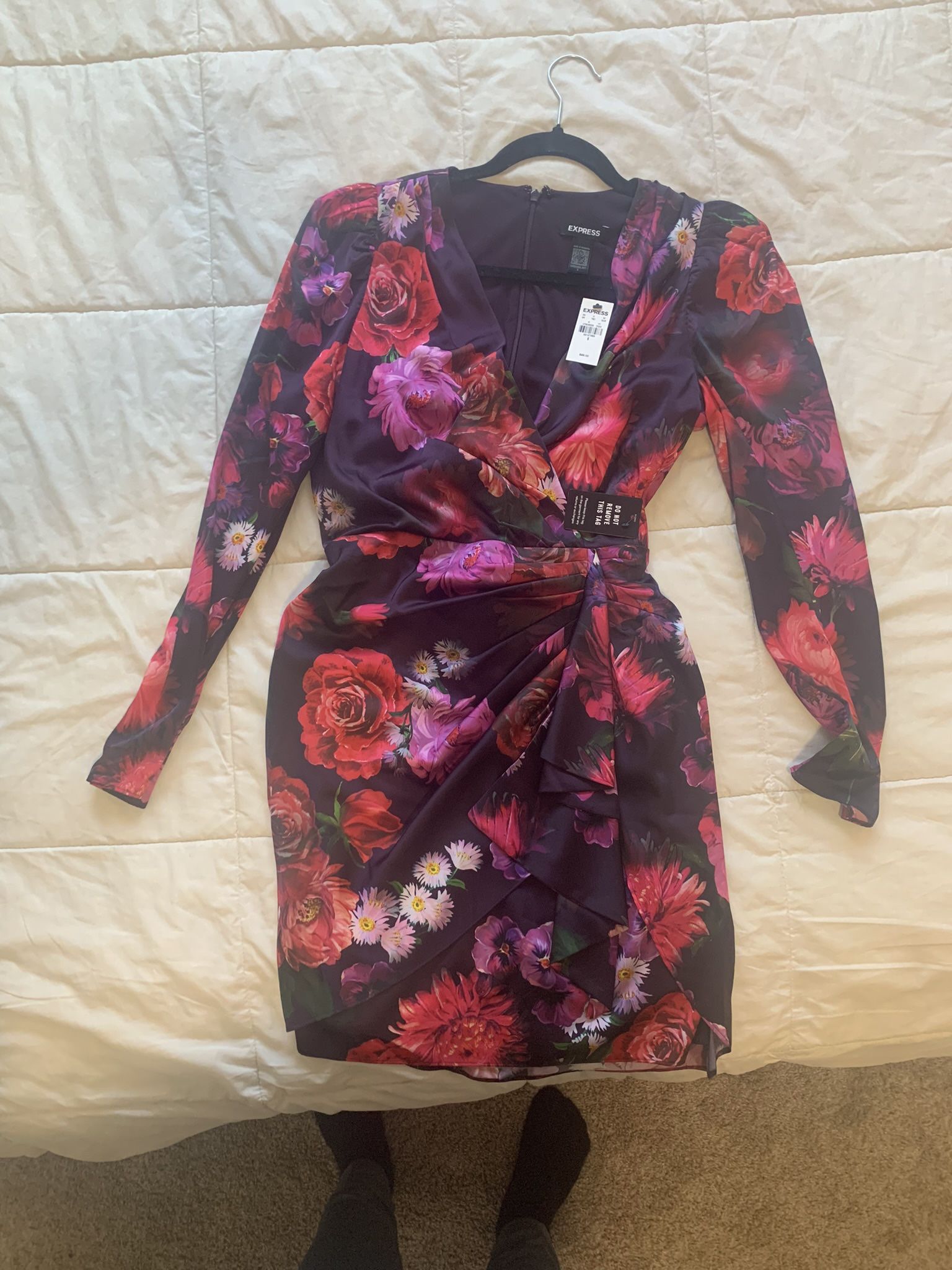 Size 6 Roses Violent Dress
