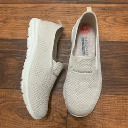 US Polo Assn Womens Slip On Sneakers Size 6W Cream Knit Comfort Insole Shoes