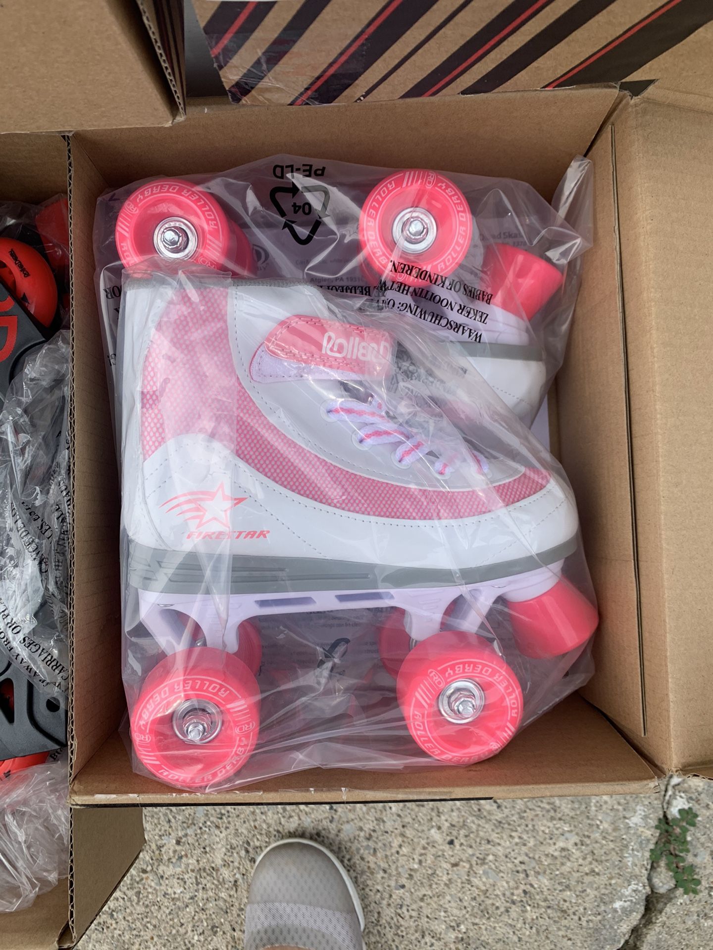 Youth Size 2 Roller Skates