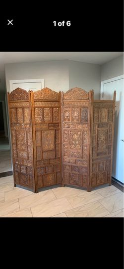 Room divider