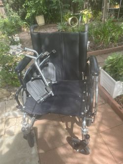 Chrome/Vinyl Wheelchair