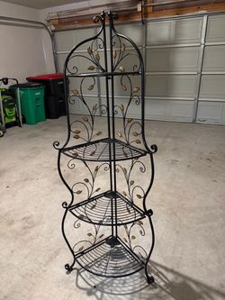 4-Tier Wrought Iron Folding Corner Shelf – Black & Gold Leaf Plant Stand