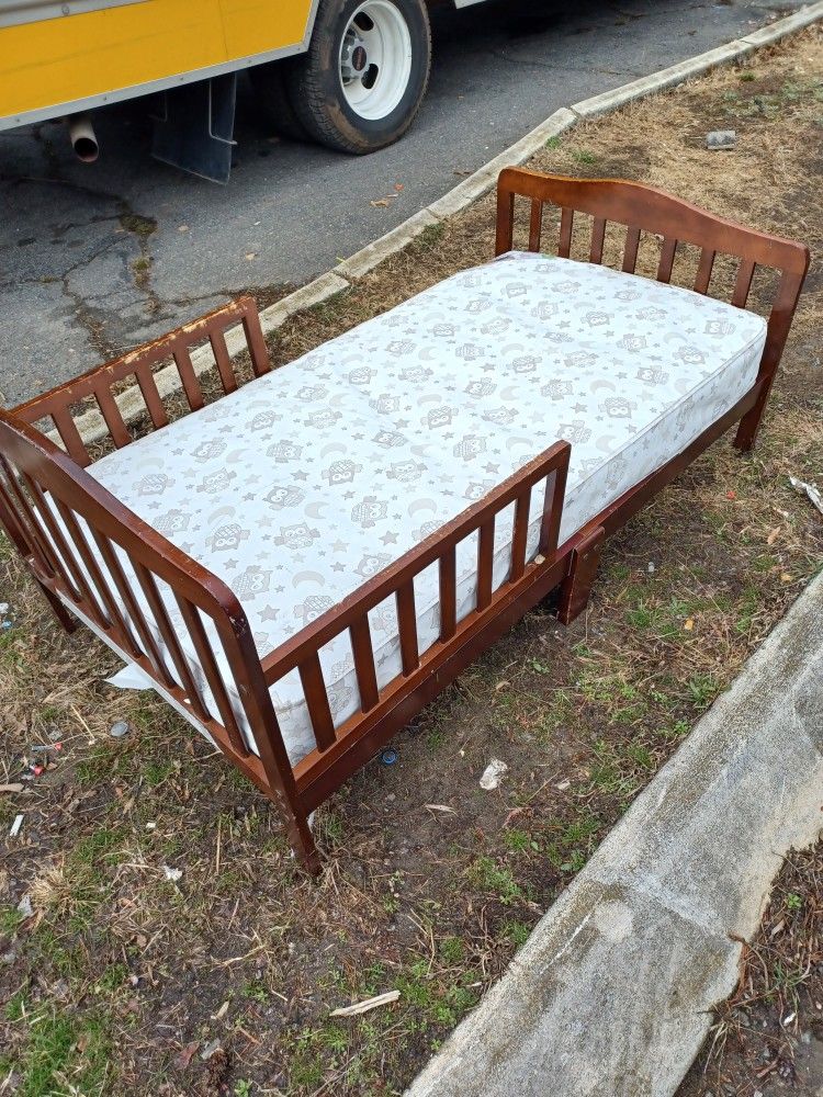 Baby Bed With Mattress