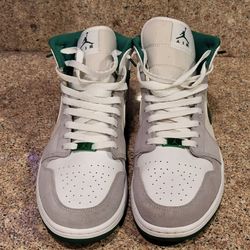 Men's Nike Jordan Mid SE- size 12