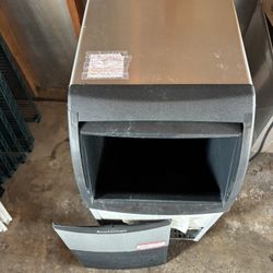 Scotsman Commercial Ice Machine Ice Maker – Used, Works / As-Is