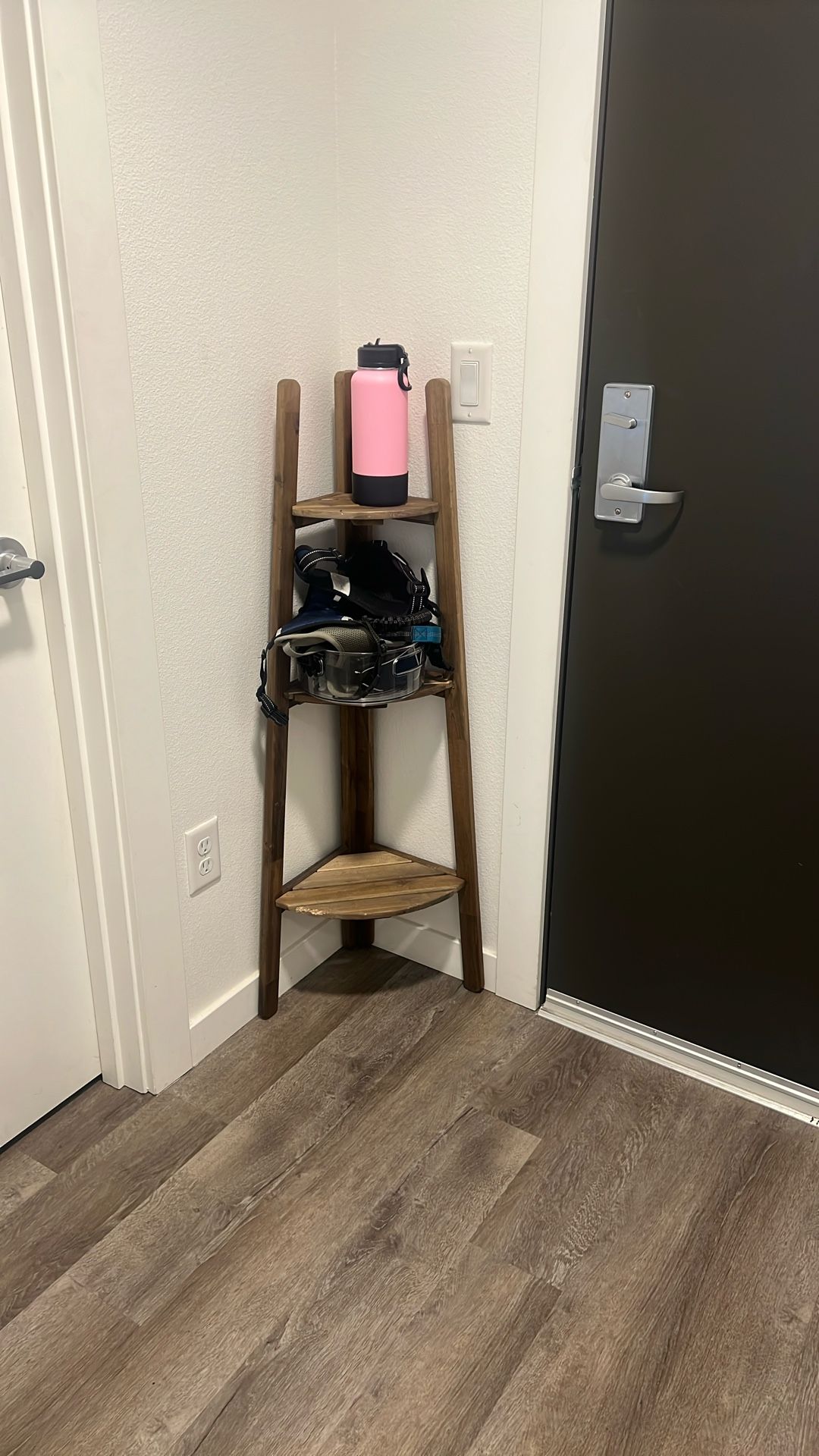 Indoor Outdoor Corner Bookshelf (2)