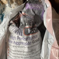 Dolorean gray bag of grout