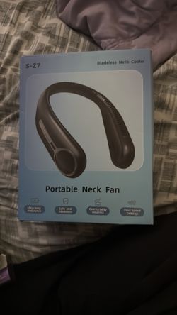 Stylish Black Wearable Neck Fan