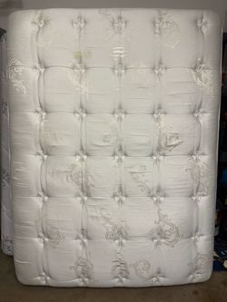 QUEEN SIZE MATTRESS
