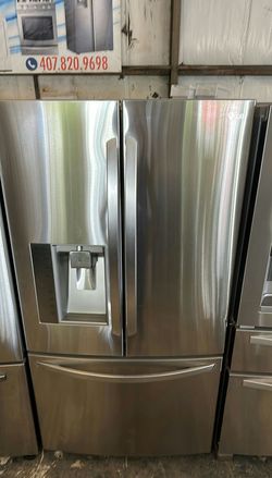 LG FrenchDoor Fridge with Water Dispenser