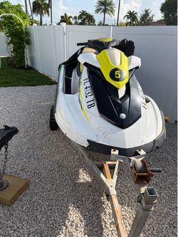 YAMAHA VX-C 2021 WAVE RUNNER WITH TRAILER