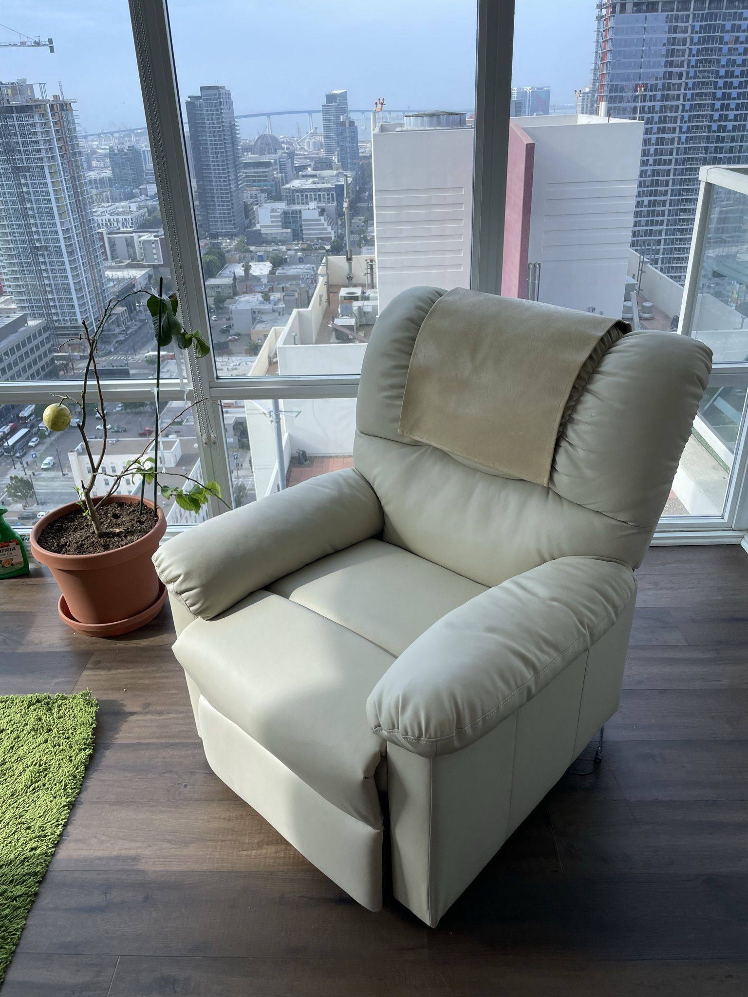 Incline Massage Chair with Remote