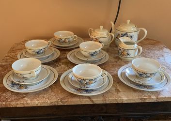 Antique Lusterware Japanese Porcelain 23 pc. Tea-Coffee Set