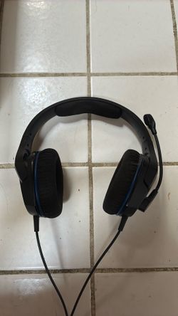 Gaming headset and microphone