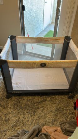 Playpen pack and play