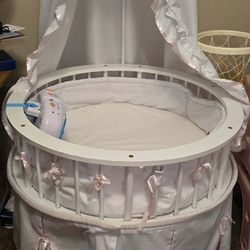 Baby Crib / Cuna Para Bebe