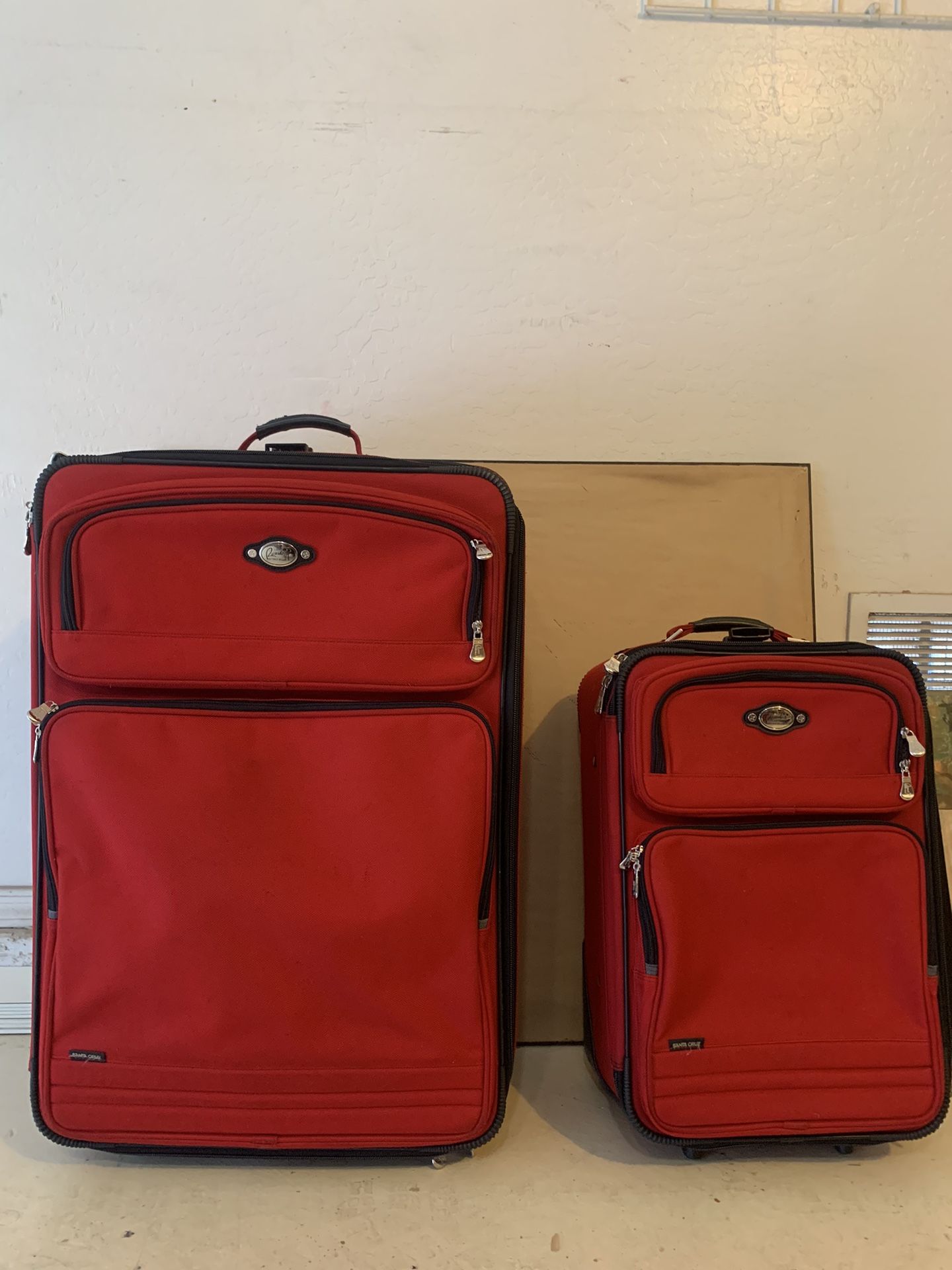Ricardo Beverly Hills 30” Luggage And 1 Carry On Luggage
