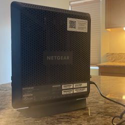  NETGEAR Nighthawk AC1900 WiFi DOCSIS 3.0 Cable Modem Router (C7000)