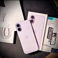 iPhone 17 256GB with a pair of & EarPods, and an ESR case (condition = A+) 