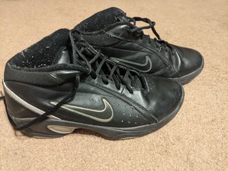 Nike High-Top Basketball Shoes - Size 9.5
